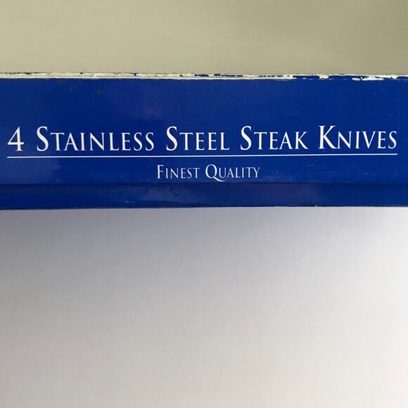 Reed and Barton Golden Jubilee Four Piece Stainless Steel Steak Knives in Box - Picture 4 of 7